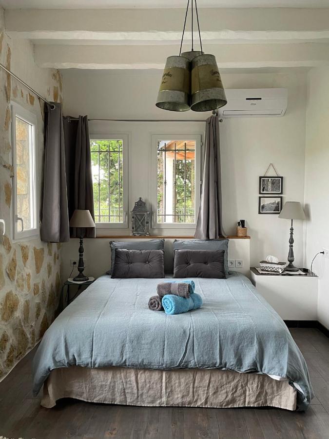 Au Pied Des Baous Bed & Breakfast Vence Dış mekan fotoğraf