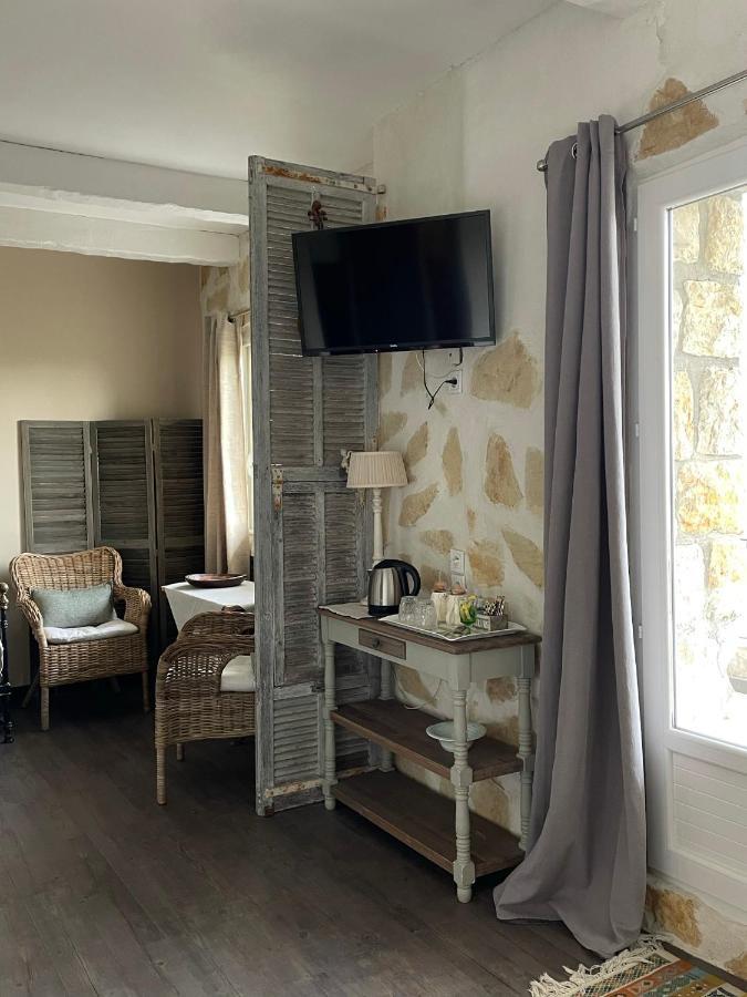 Au Pied Des Baous Bed & Breakfast Vence Dış mekan fotoğraf
