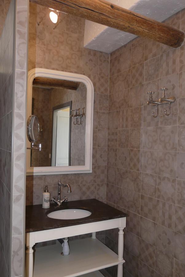 Au Pied Des Baous Bed & Breakfast Vence Dış mekan fotoğraf