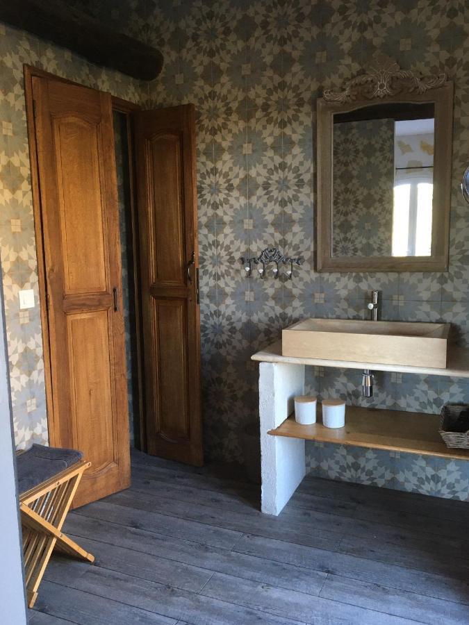 Au Pied Des Baous Bed & Breakfast Vence Dış mekan fotoğraf